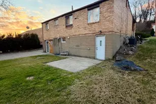 729 De Haviland Dr, Pittsburgh, PA 15239 - Photo 23