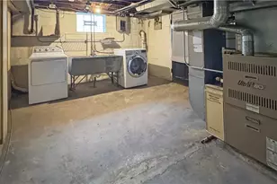 1601 Aurelius St, Pittsburgh, PA 15218 - Photo 17