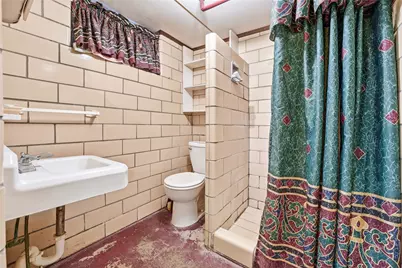 711 Hiland Ave, Coraopolis, PA 15108 - Photo 25