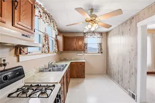 711 Hiland Ave, Coraopolis, PA 15108 - Photo 15