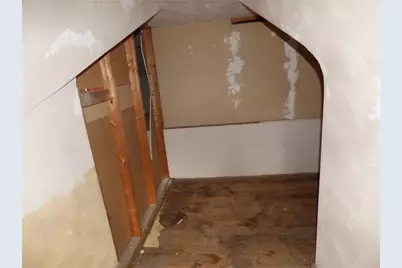 911 Amherst St, Elliott, PA 15220 - Photo 33