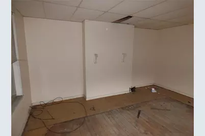 911 Amherst St, Elliott, PA 15220 - Photo 7