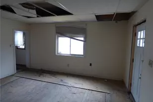 911 Amherst St, Elliott, PA 15220 - Photo 9