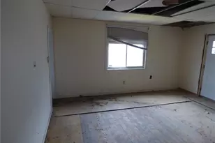 911 Amherst St, Elliott, PA 15220 - Photo 11