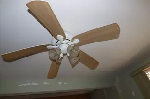 211 Amherst St, Elliott, PA 15220 - Photo 11