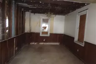 304 Lorenz Ave, Elliott, PA 15220 - Photo 17