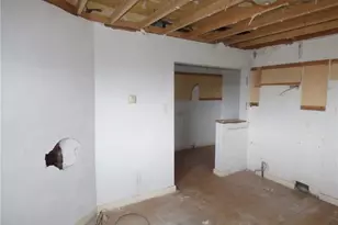 1021 Rue Grande Vue St, Elliott, PA 15220 - Photo 9