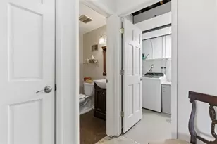 979 Cork Dr, Bethel Park, PA 15102 - Photo 9