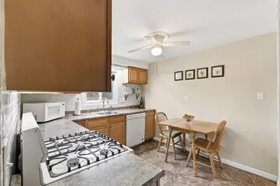 979 Cork Dr, Bethel Park, PA 15102 - Photo 17