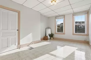 3728 Liberty Ave, Pittsburgh, PA 15201 - Photo 11