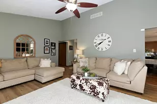 208 Kenrich Dr, Moon/Crescent Twp, PA 15108 - Photo 3