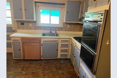 1736 Cecil St, Pittsburgh, PA 15215 - Photo 11