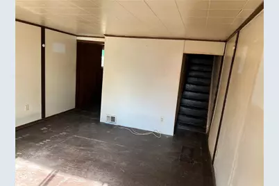 1736 Cecil St, Pittsburgh, PA 15215 - Photo 5