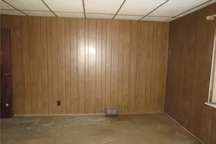 130 Woodland Ave, Washington, PA 15301 - Photo 17