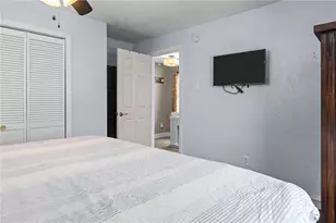 325 E Grant St, Houston, PA 15342 - Photo 23