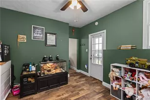 325 E Grant St, Houston, PA 15342 - Photo 17