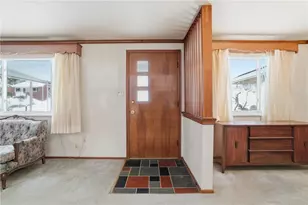 494 Barbara Dr, Pittsburgh, PA 15227 - Photo 5