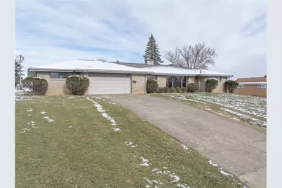 4701 Doverdell Dr, Pittsburgh, PA 15236 - Photo 1