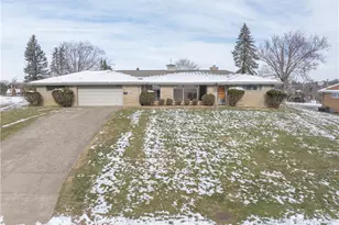 4701 Doverdell Dr, Pittsburgh, PA 15236 - Photo 33