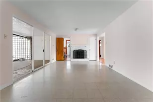 4701 Doverdell Dr, Pittsburgh, PA 15236 - Photo 9