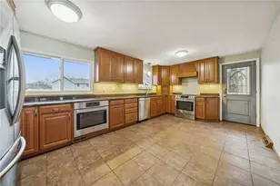 101 Stanton Dr, New Stanton, PA 15672 - Photo 7