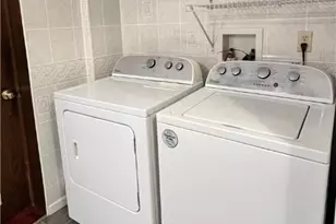 1302 Huron Ave, New Castle, PA 16101 - Photo 11