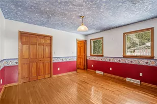 212 Pine St, Zelienople, PA 16063 - Photo 13