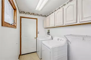 212 Pine St, Zelienople, PA 16063 - Photo 21