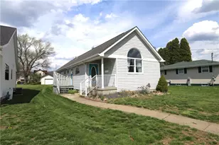 212 Pine St, Zelienople, PA 16063 - Photo 1