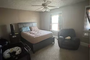 1647 Church St, Ambridge, PA 15003 - Photo 11
