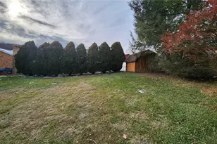 262 Vista Dr, Oaklahoma Boro, PA 15613 - Photo 21