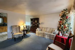 262 Vista Dr, Oaklahoma Boro, PA 15613 - Photo 5