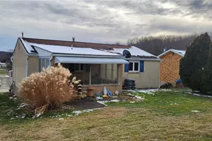 262 Vista Dr, Oaklahoma Boro, PA 15613 - Photo 25