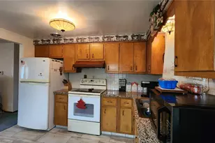 262 Vista Dr, Oaklahoma Boro, PA 15613 - Photo 9