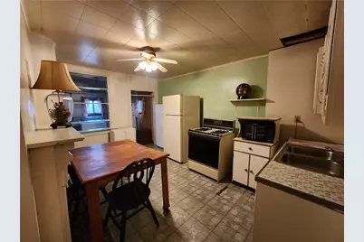 517 5th St, Pitcairn, PA 15140 - Photo 17