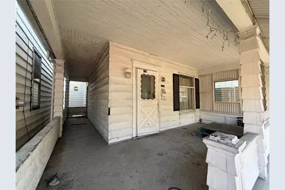 114 Thompson Ave, Donora, PA 15033 - Photo 3