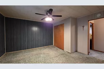 225 McKinley Avenue, Vandergrift, PA 15629 - Photo 9