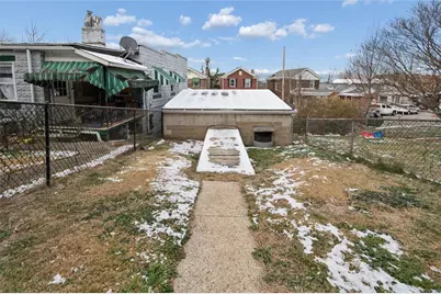 2012 Dellrose St, Pittsburgh, PA 15210 - Photo 17