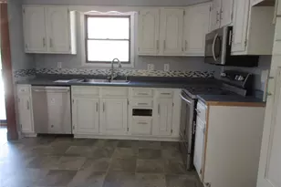 2202 The Cir, Canton Township, PA 15301 - Photo 3