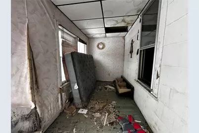 243 Grant St, Washington, PA 16323 - Photo 3