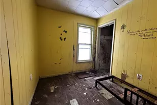 243 Grant St, Washington, PA 16323 - Photo 21