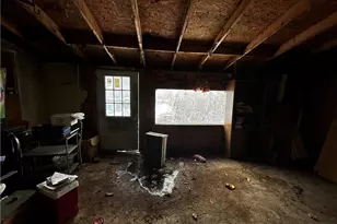 243 Grant St, Washington, PA 16323 - Photo 13