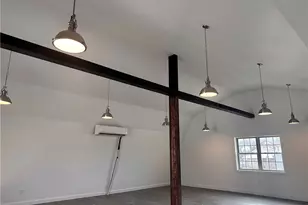 11 Clyde St, Wayne Township, PA 16117 - Photo 9