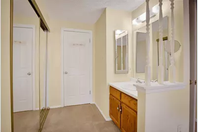 1010 Timberidge Dr, Bethel Park, PA 15102 - Photo 17