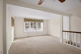 1010 Timberidge Dr, Bethel Park, PA 15102 - Photo 9