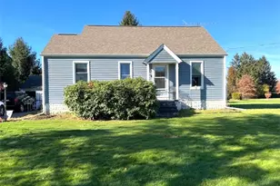 201 Fairway Ln, Penn Township, PA 16002 - Photo 1