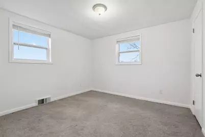 5843 Wilson Dr, Bethel Park, PA 15102 - Photo 19