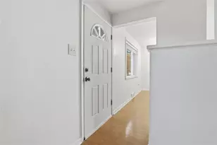 5843 Wilson Dr, Bethel Park, PA 15102 - Photo 3