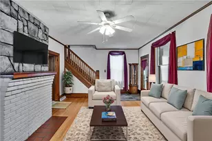 224 S 4th St, Youngwood, PA 15697 - Photo 7