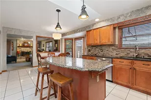 14 Autumnwood Ct, Pittsburgh, PA 15239 - Photo 5